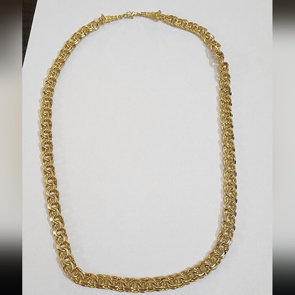 Vintage Jewelry - Elegant Gold Chain Necklace